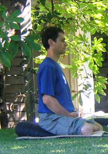 Vincent Barnier Vincent Barnier dans la posture de zazen